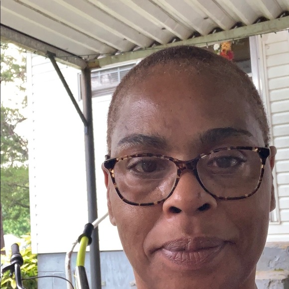 Meet your Posher, Adrian - Picture 1 of 1